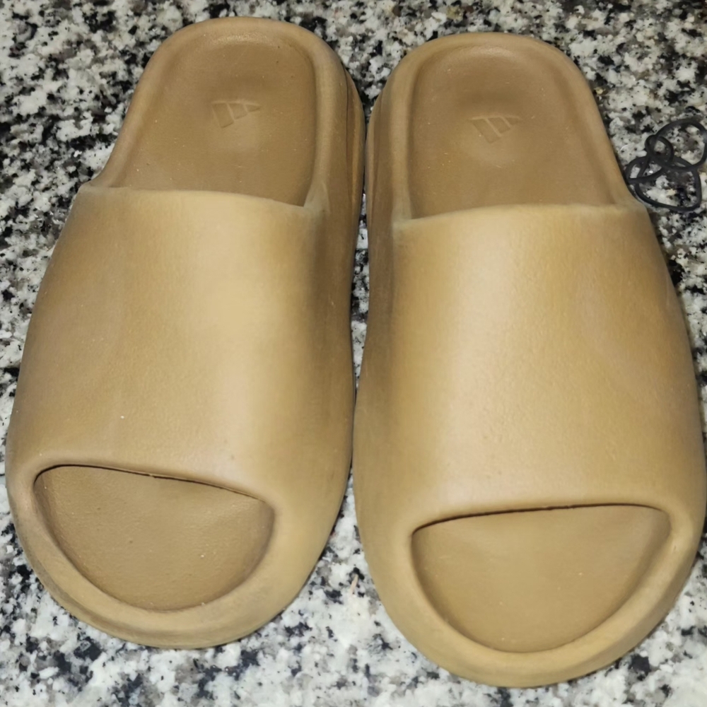 Yezzy Tan Slide 6Y